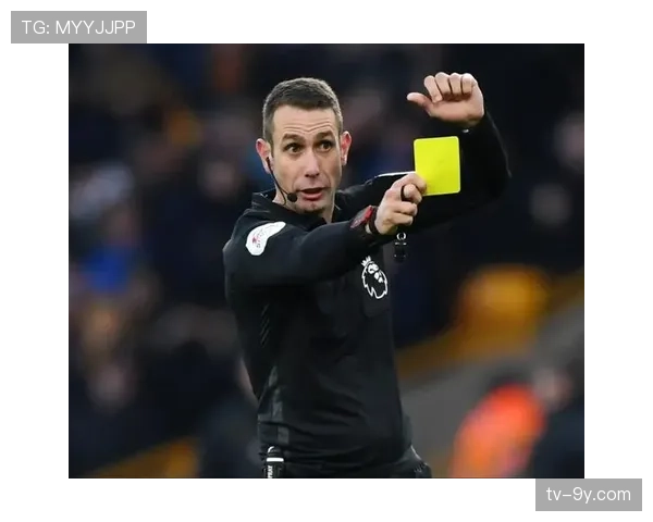 通讯：跟随英超裁判的一天，揭秘比赛日执法团队的工作